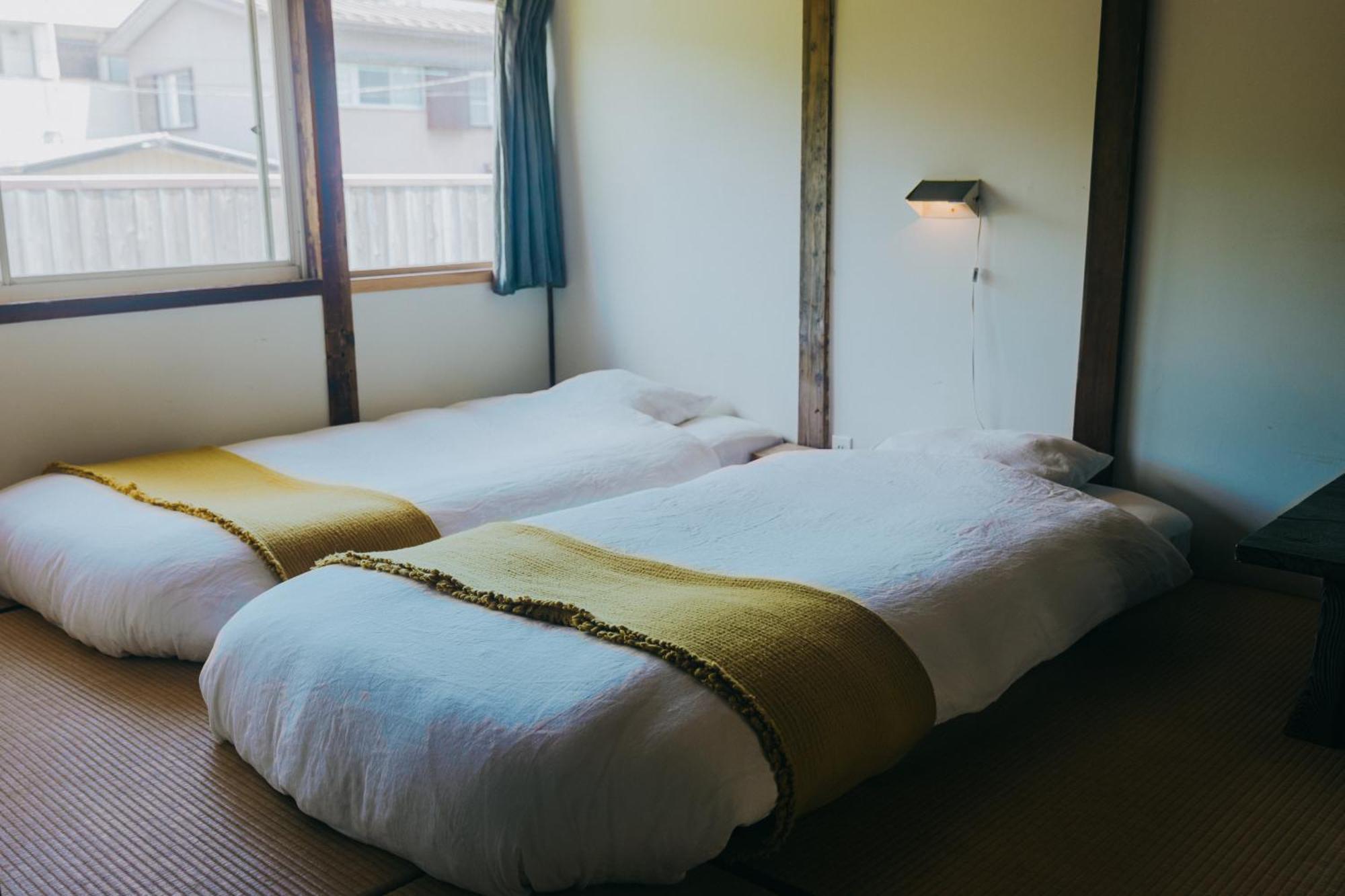 Hostel Saruya Fujiyoshida Esterno foto