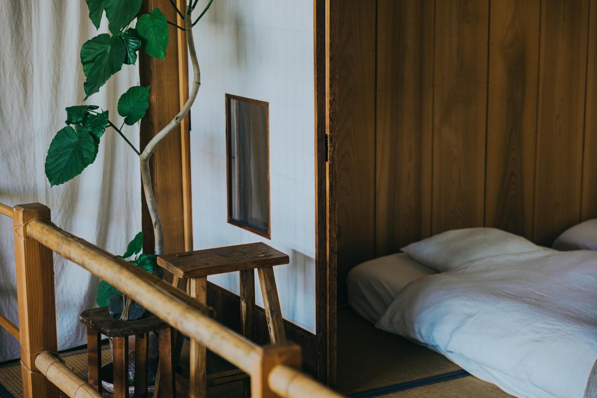 Hostel Saruya Fujiyoshida Esterno foto